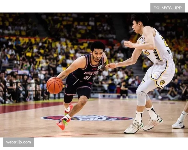 广东残阵胜广厦战术解析 外线火力打开弥补内线劣势